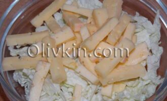 сыр нарезать соломкой