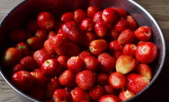 перебрати ягоди